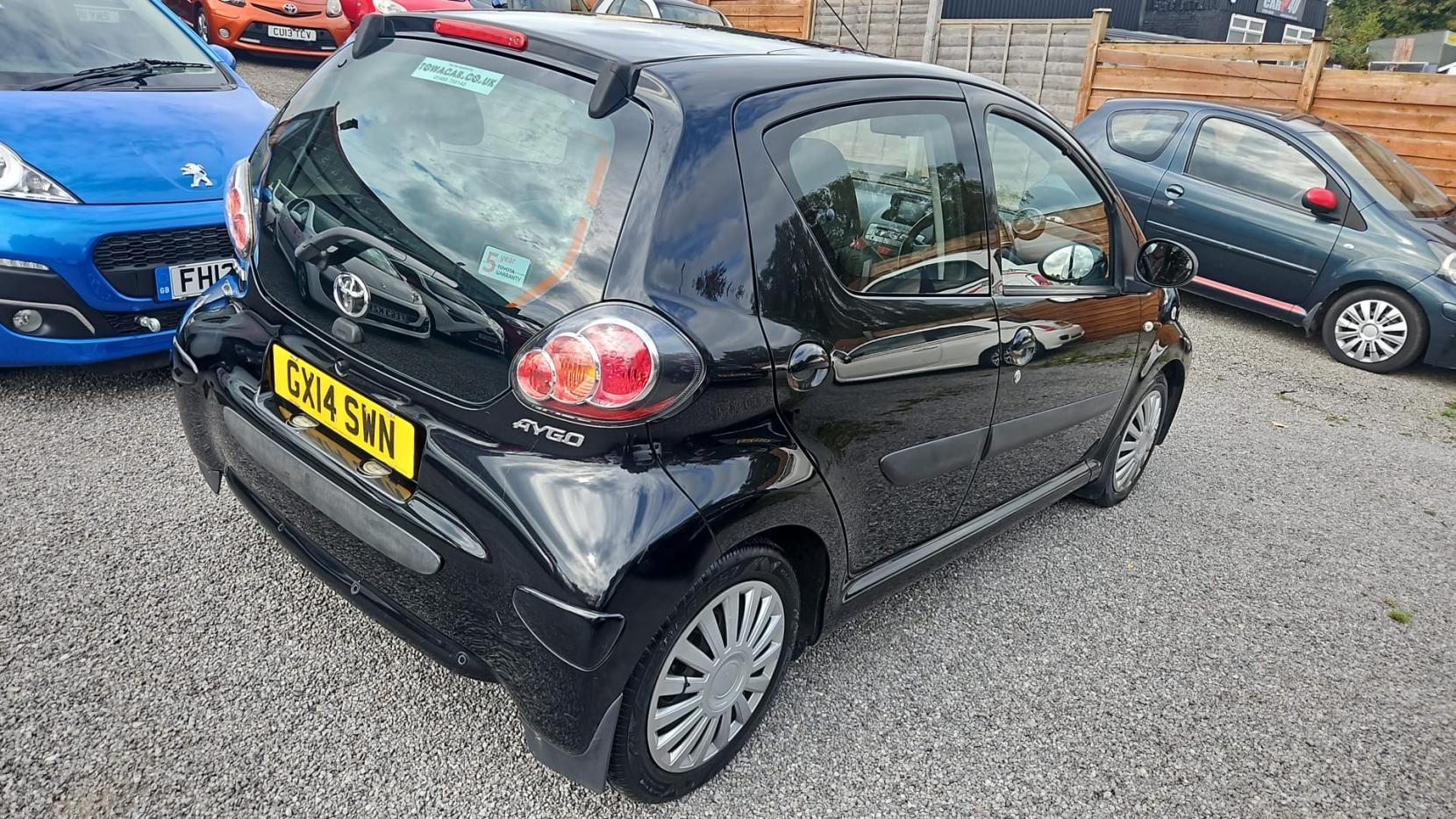 Toyota AYGO 1.0 VVT-i Move Hatchback 5dr Petrol Manual Euro 5 (68 ps)