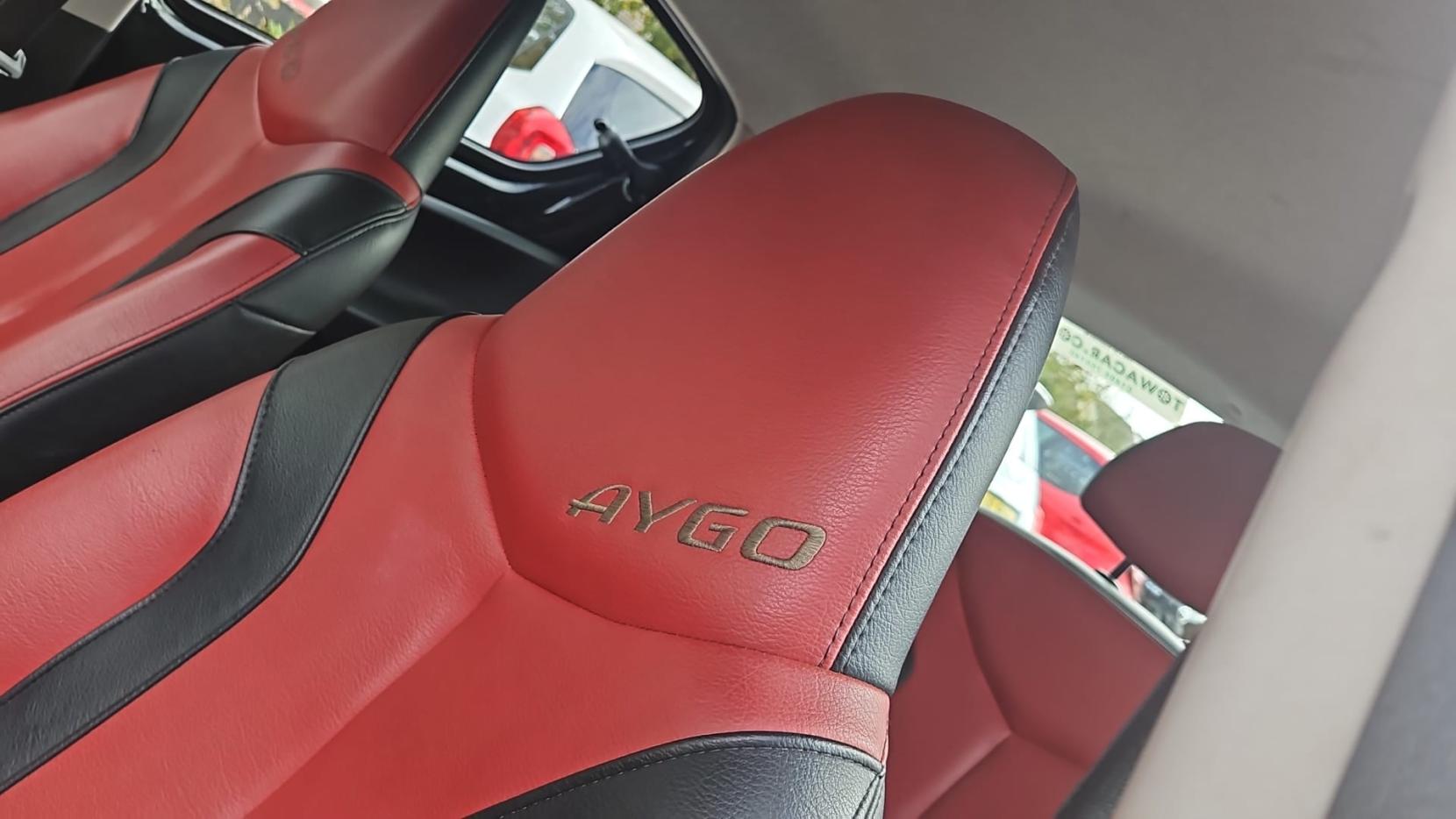 Toyota AYGO 1.0 VVT-i Move Hatchback 5dr Petrol Manual Euro 5 (68 ps)