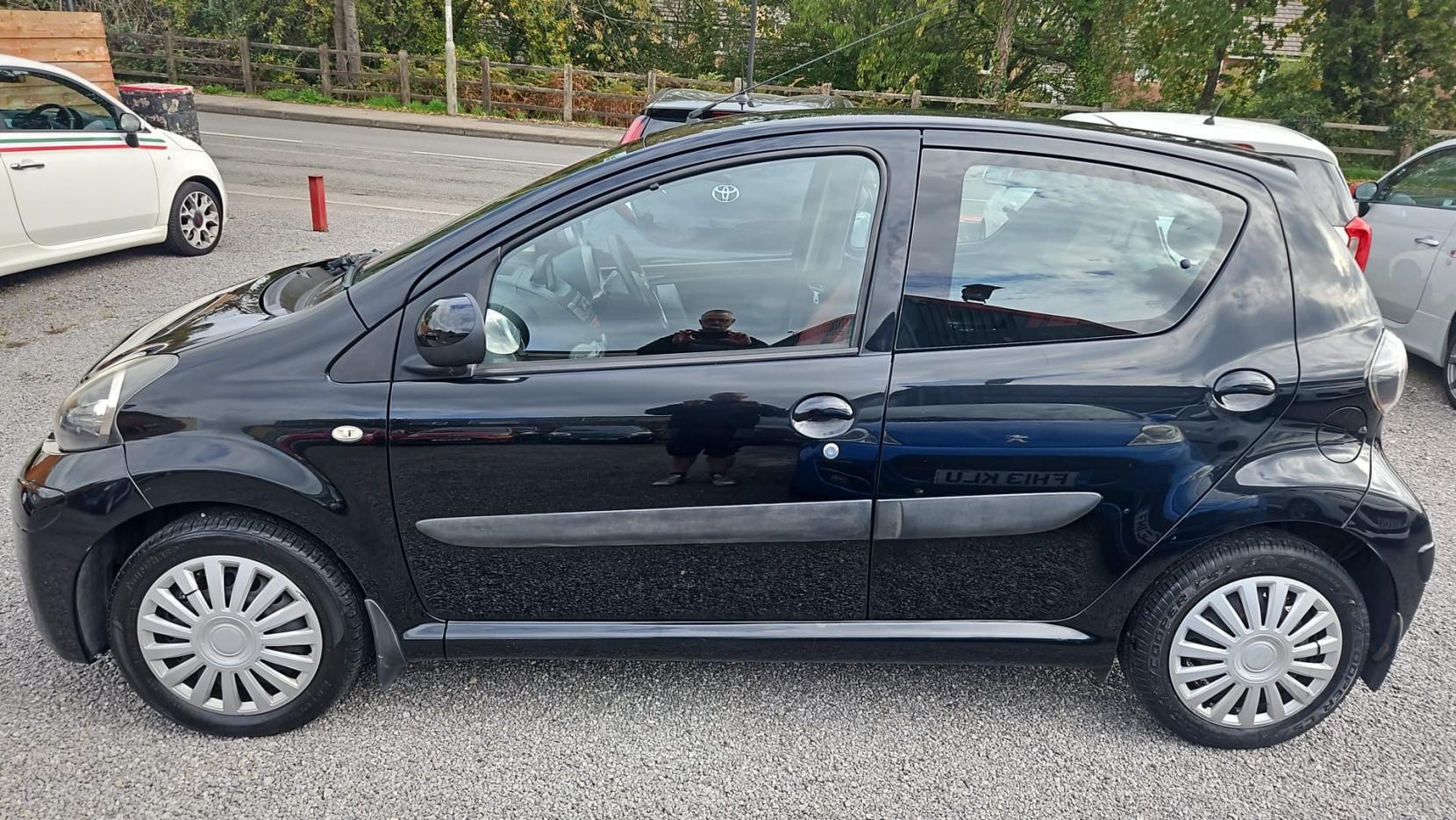 Toyota AYGO 1.0 VVT-i Move Hatchback 5dr Petrol Manual Euro 5 (68 ps)