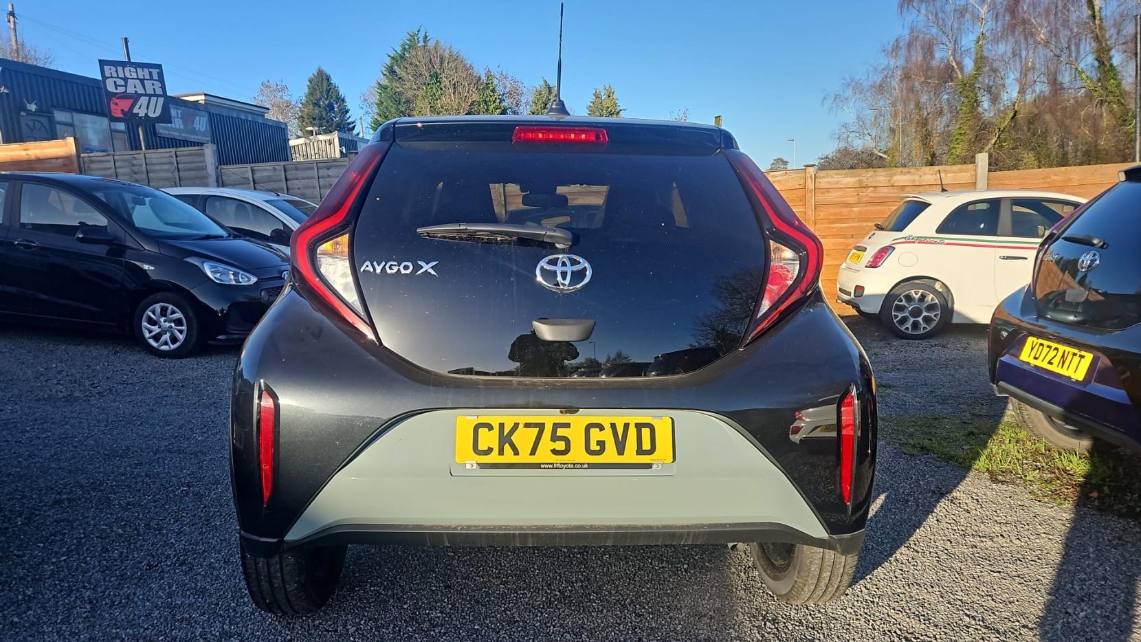 Toyota Aygo X 1.0 VVT-i Edge Hatchback 5dr Petrol Manual Euro 6 (s/s) (72 ps)