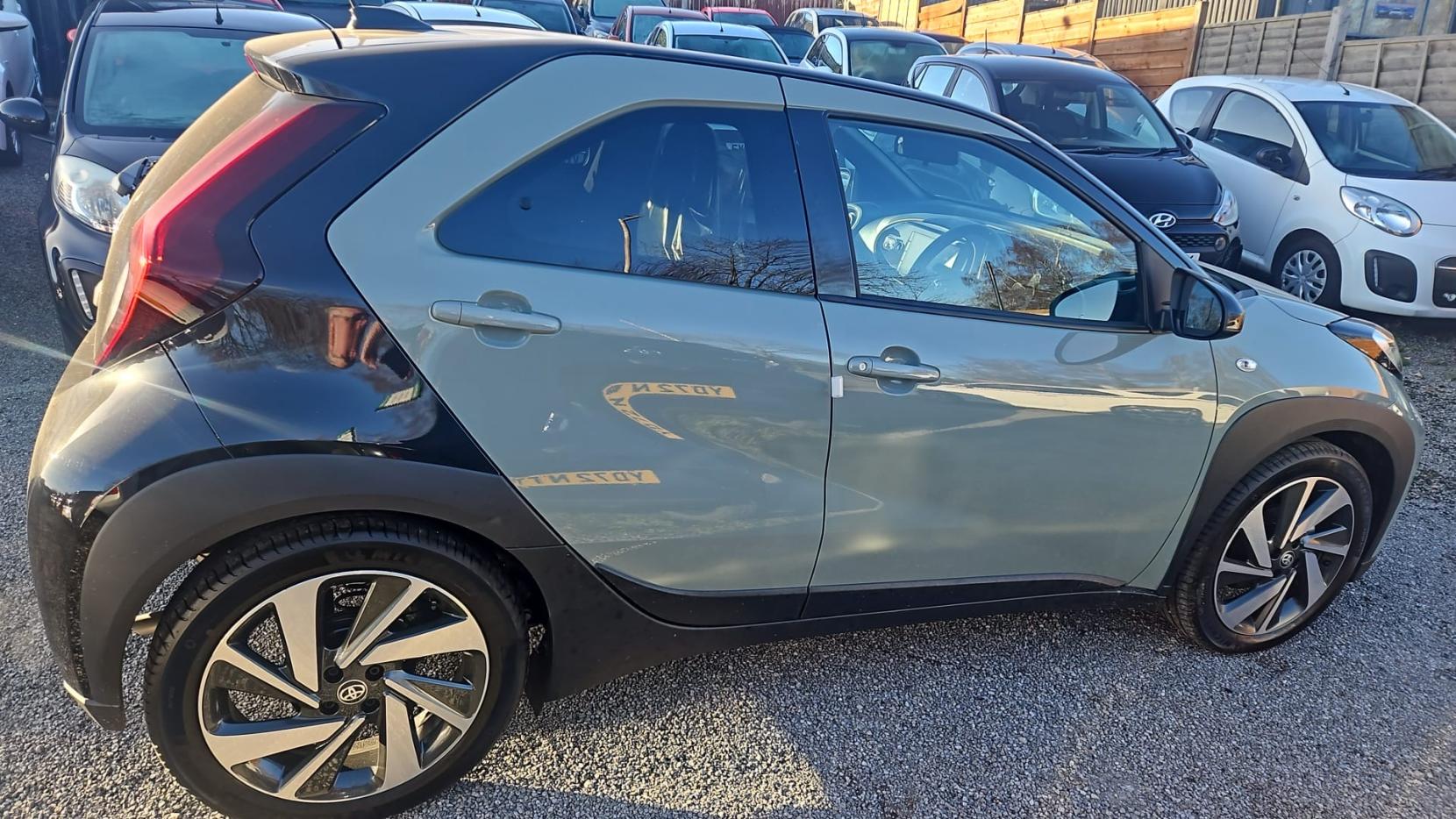 Toyota Aygo X 1.0 VVT-i Edge Hatchback 5dr Petrol Manual Euro 6 (s/s) (72 ps)