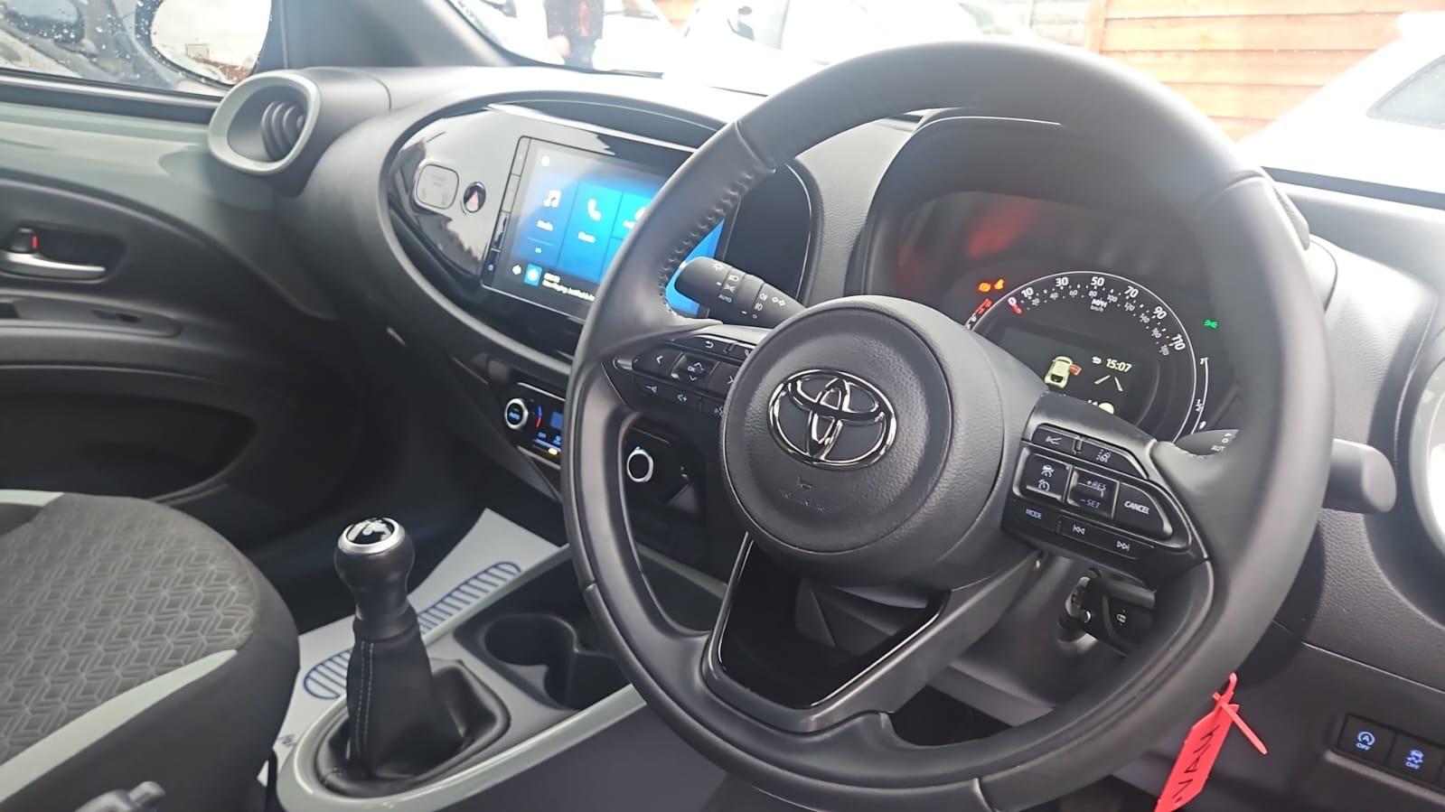 Toyota Aygo X 1.0 VVT-i Edge Hatchback 5dr Petrol Manual Euro 6 (s/s) (72 ps)