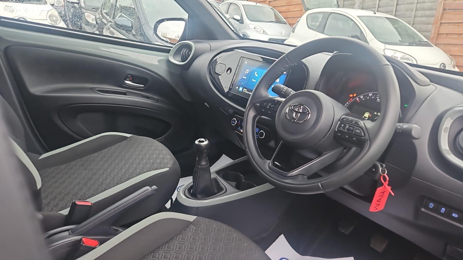 Toyota Aygo X 1.0 VVT-i Edge Hatchback 5dr Petrol Manual Euro 6 (s/s) (72 ps)