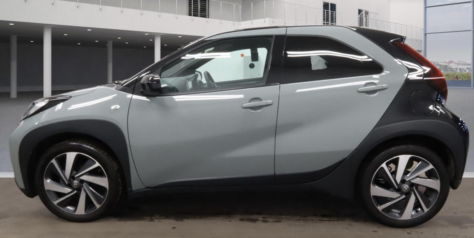 Toyota Aygo X 1.0 VVT-i Edge Hatchback 5dr Petrol Manual Euro 6 (s/s) (72 ps)