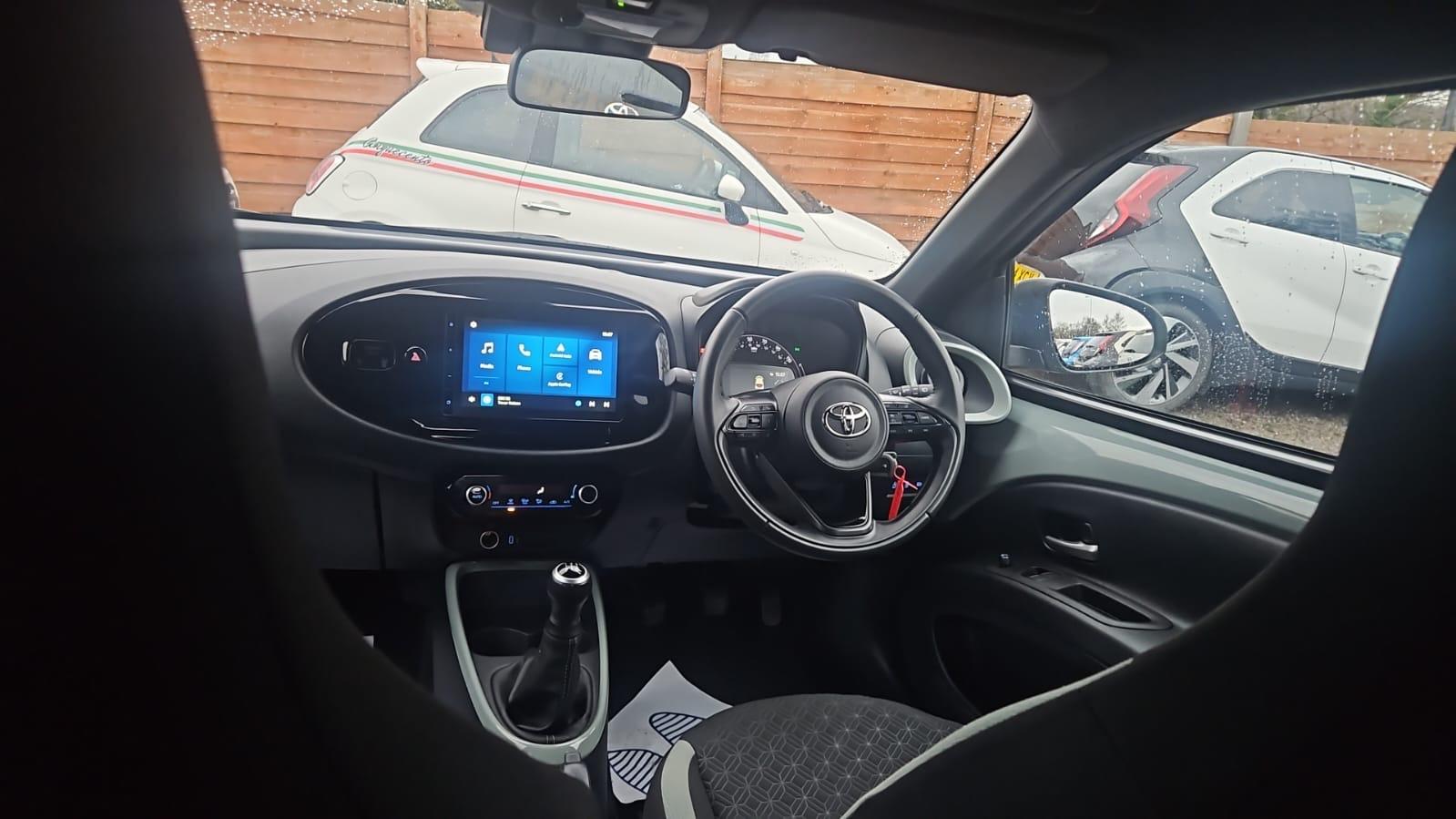 Toyota Aygo X 1.0 VVT-i Edge Hatchback 5dr Petrol Manual Euro 6 (s/s) (72 ps)