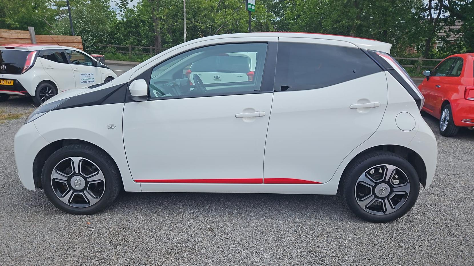 Toyota AYGO 1.0 VVT-i x-press Hatchback 5dr Petrol Manual Euro 6 (68 ps)