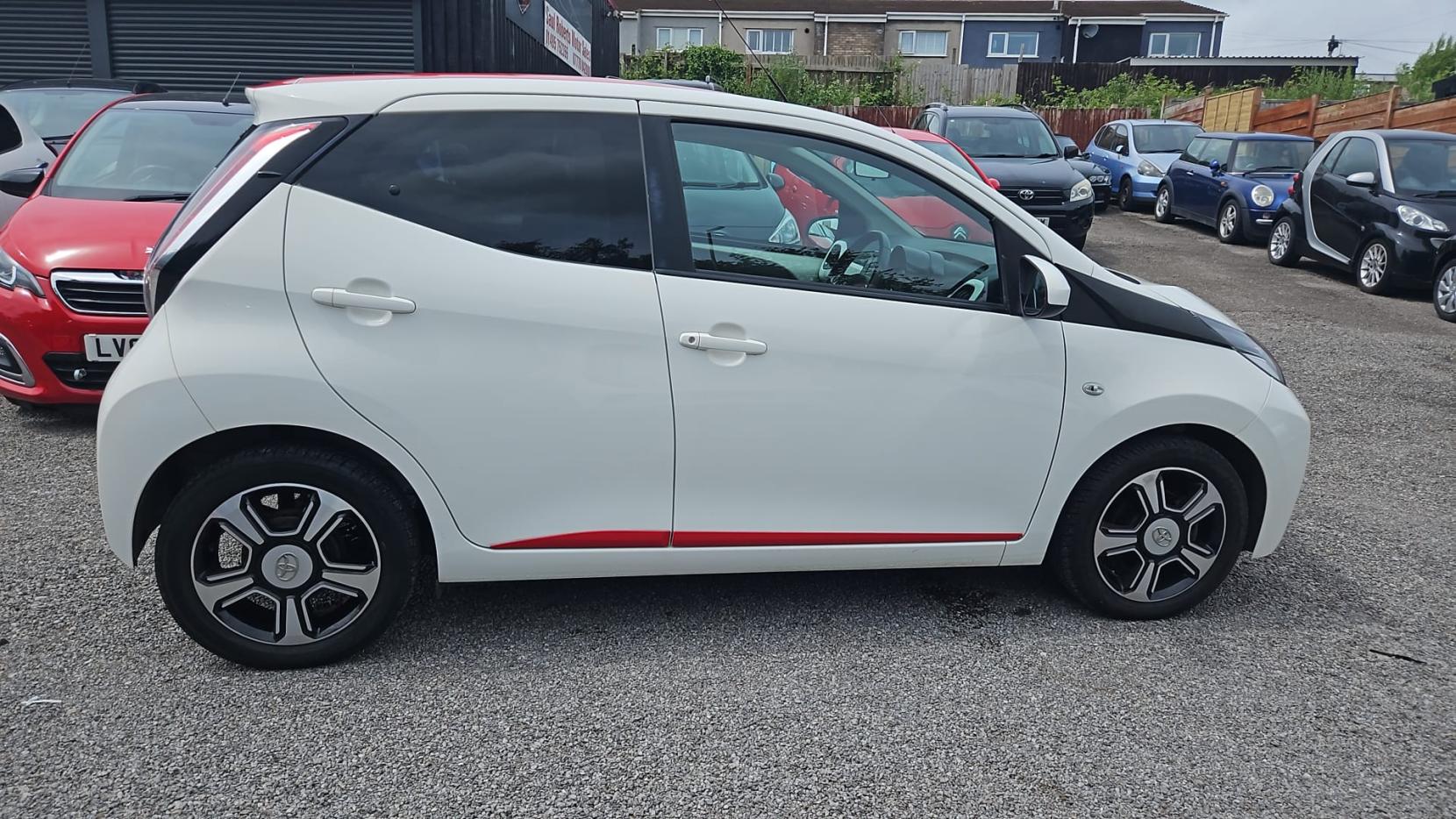 Toyota AYGO 1.0 VVT-i x-press Hatchback 5dr Petrol Manual Euro 6 (68 ps)