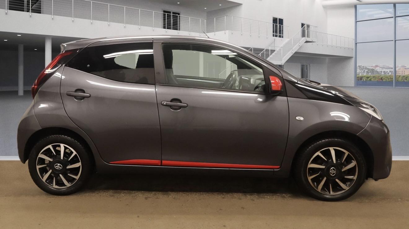 Toyota AYGO 1.0 VVT-i x-trend Hatchback 5dr Petrol x-shift Euro 6 (Safety Sense) (71 ps)