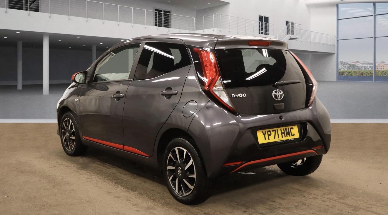 Toyota AYGO 1.0 VVT-i x-trend Hatchback 5dr Petrol x-shift Euro 6 (Safety Sense) (71 ps)