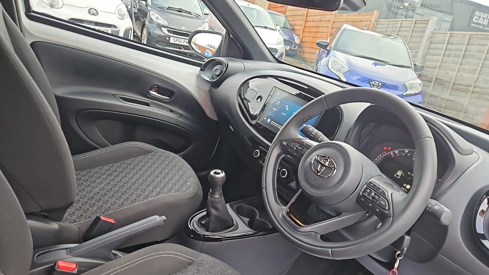 Toyota Aygo X 1.0 VVT-i Edge Hatchback 5dr Petrol Manual Euro 6 (s/s) (72 ps)