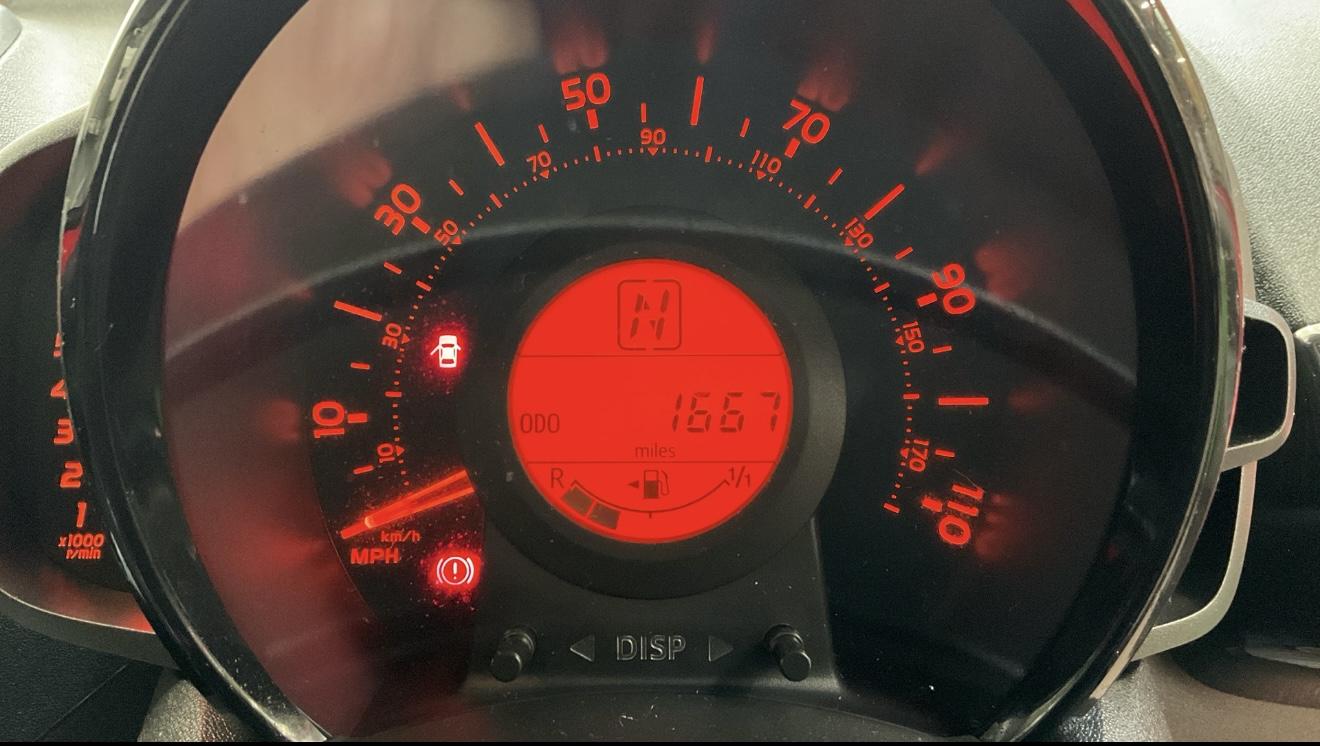 Toyota AYGO 1.0 VVT-i x-cite 4 Red Bi-Tone Hatchback 5dr Petrol x-shift Euro 6 (68 ps)
