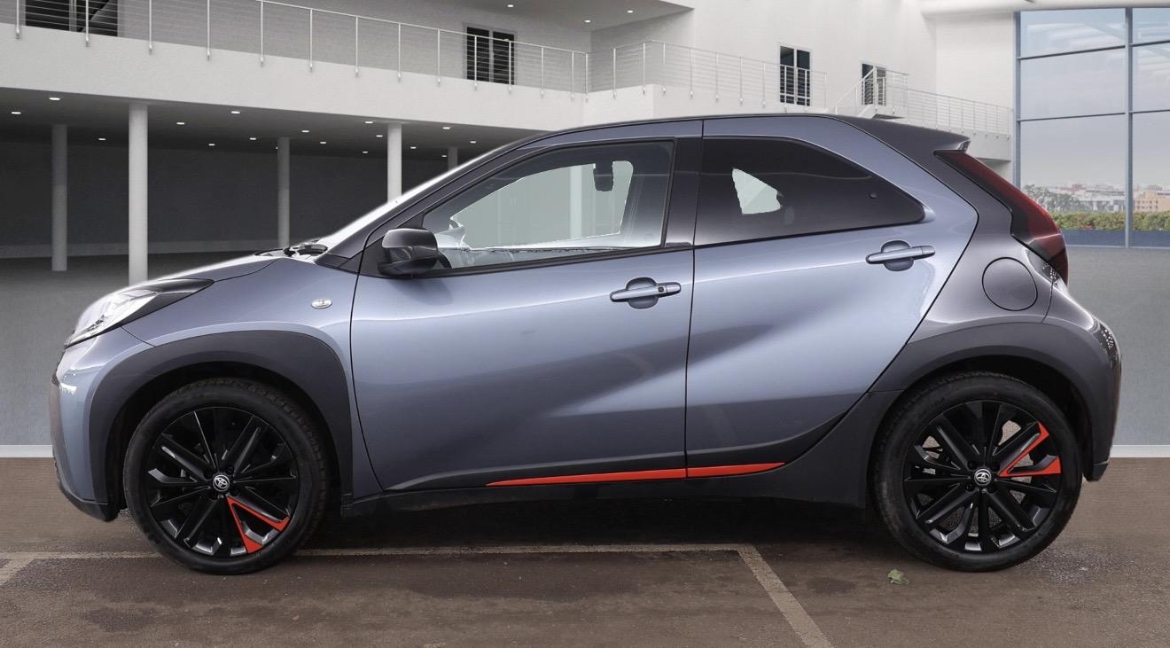 Toyota Aygo X 1.0 VVT-i Undercover Hatchback 5dr Petrol Manual Euro 6 (s/s) (72 ps)