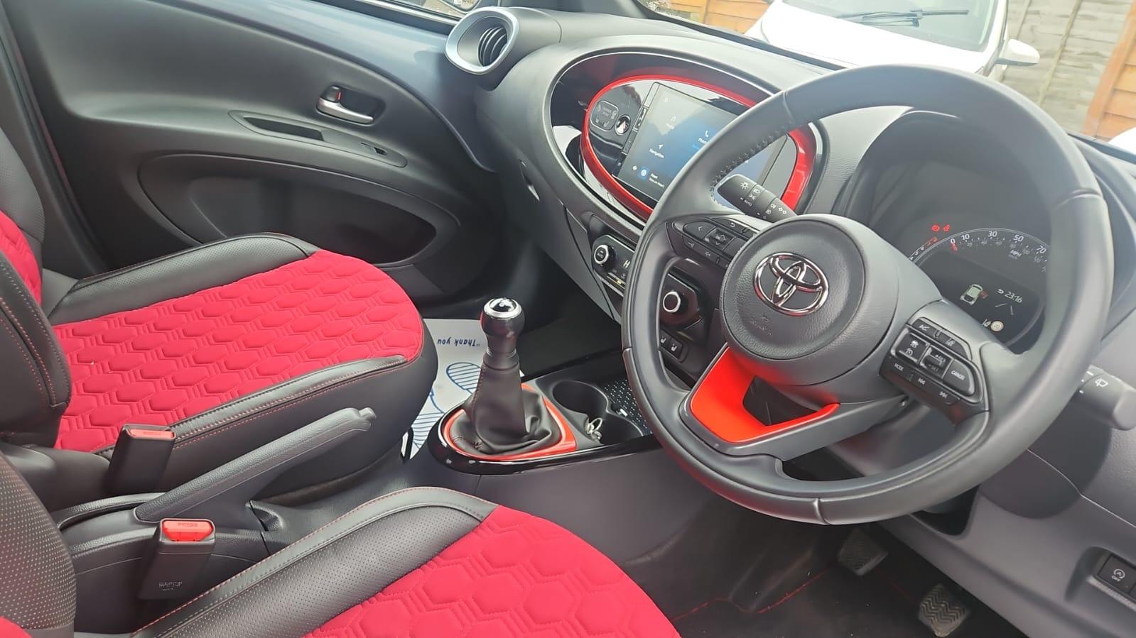 Toyota Aygo X 1.0 VVT-i Undercover Hatchback 5dr Petrol Manual Euro 6 (s/s) (72 ps)