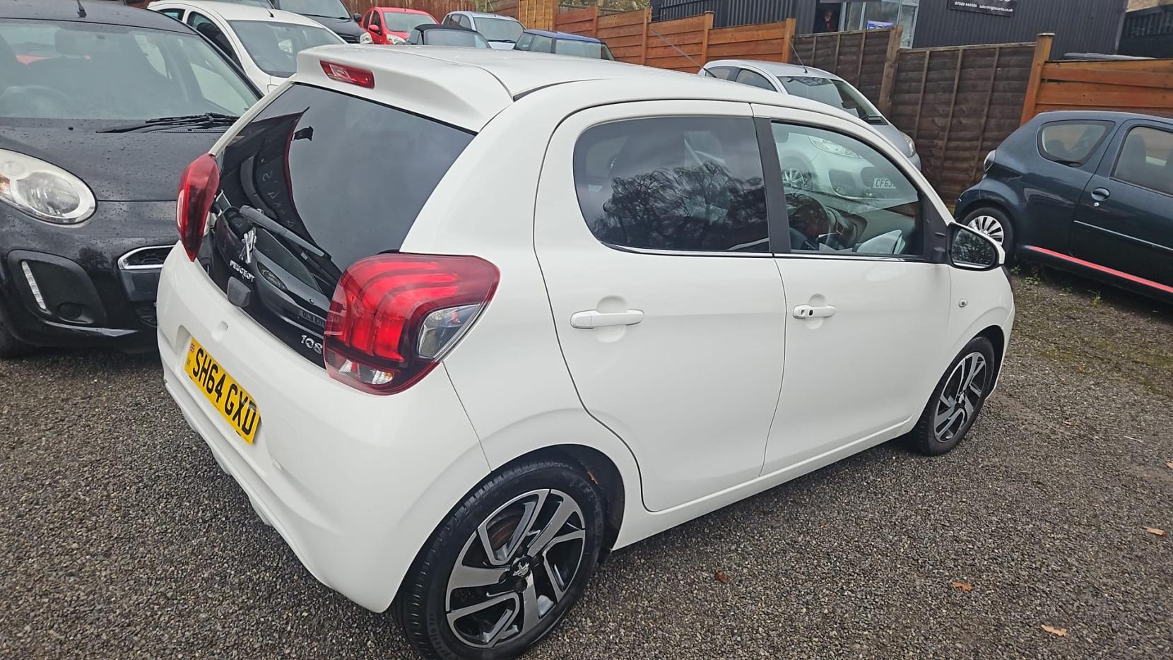 Peugeot 108 1.2 VTi PureTech Allure Hatchback 5dr Petrol Manual Euro 5 (82 ps)