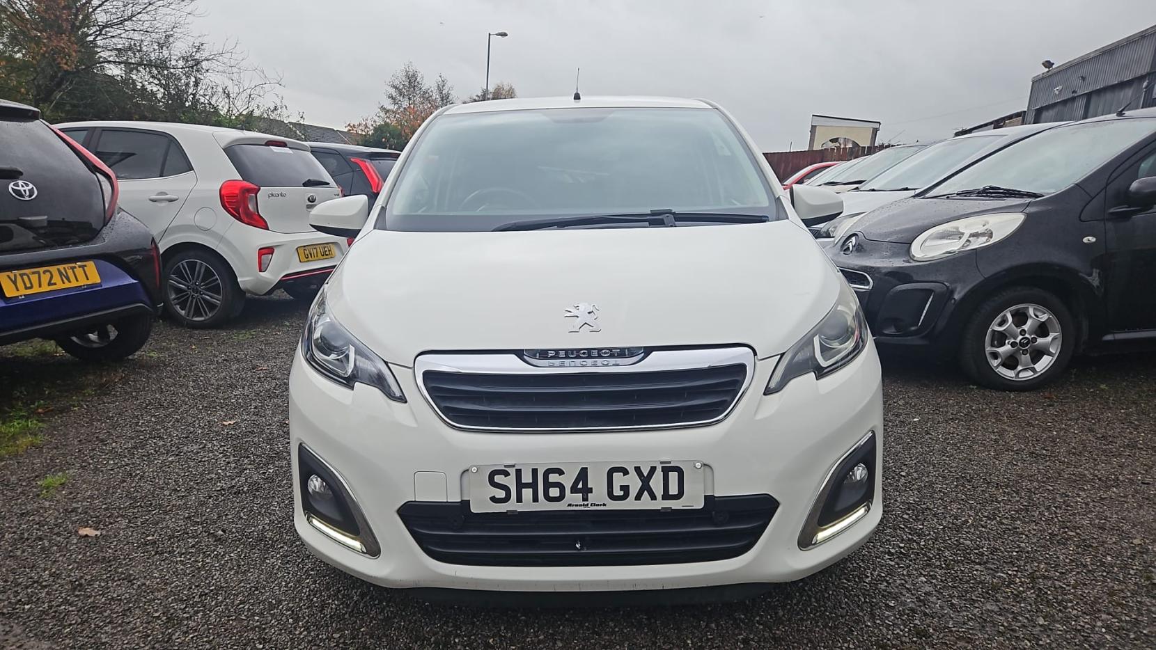 Peugeot 108 1.2 VTi PureTech Allure Hatchback 5dr Petrol Manual Euro 5 (82 ps)