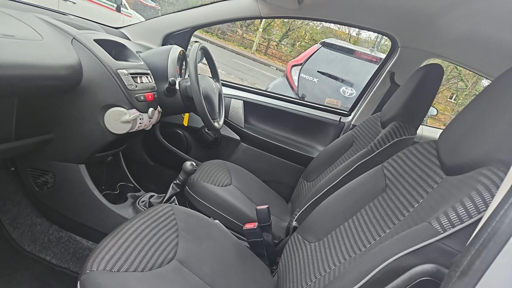 Peugeot 107 1.0 12V Active Hatchback 3dr Petrol Manual Euro 5 (68 ps)