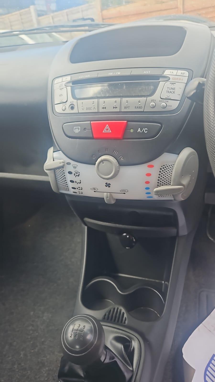 Citroen C1 1.0i VTR Hatchback 3dr Petrol Manual Euro 5 (68 ps)