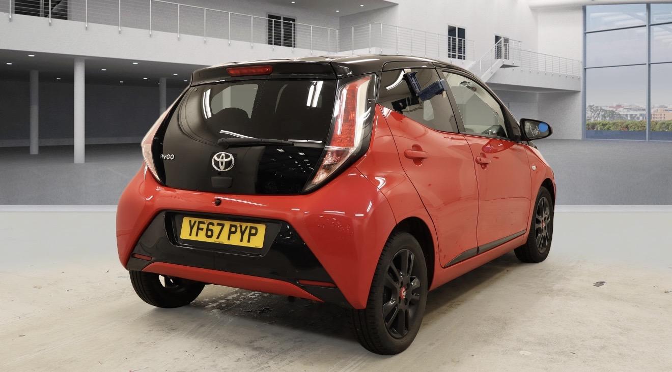 Toyota AYGO 1.0 VVT-i x-cite 4 Red Bi-Tone Hatchback 5dr Petrol x-shift Euro 6 (68 ps)