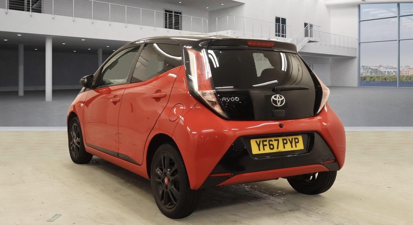 Toyota AYGO 1.0 VVT-i x-cite 4 Red Bi-Tone Hatchback 5dr Petrol x-shift Euro 6 (68 ps)