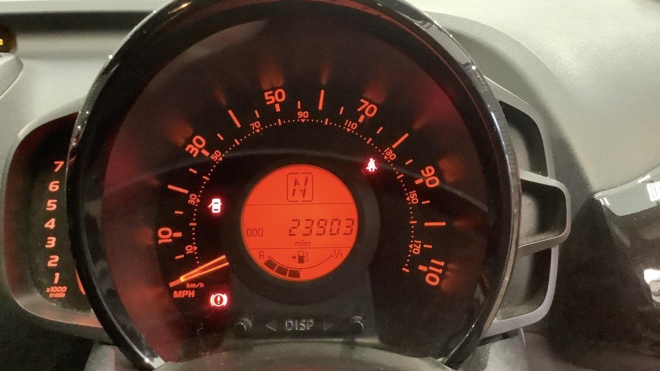 Toyota AYGO 1.0 VVT-i x-cite 4 Red Bi-Tone Hatchback 5dr Petrol x-shift Euro 6 (68 ps)