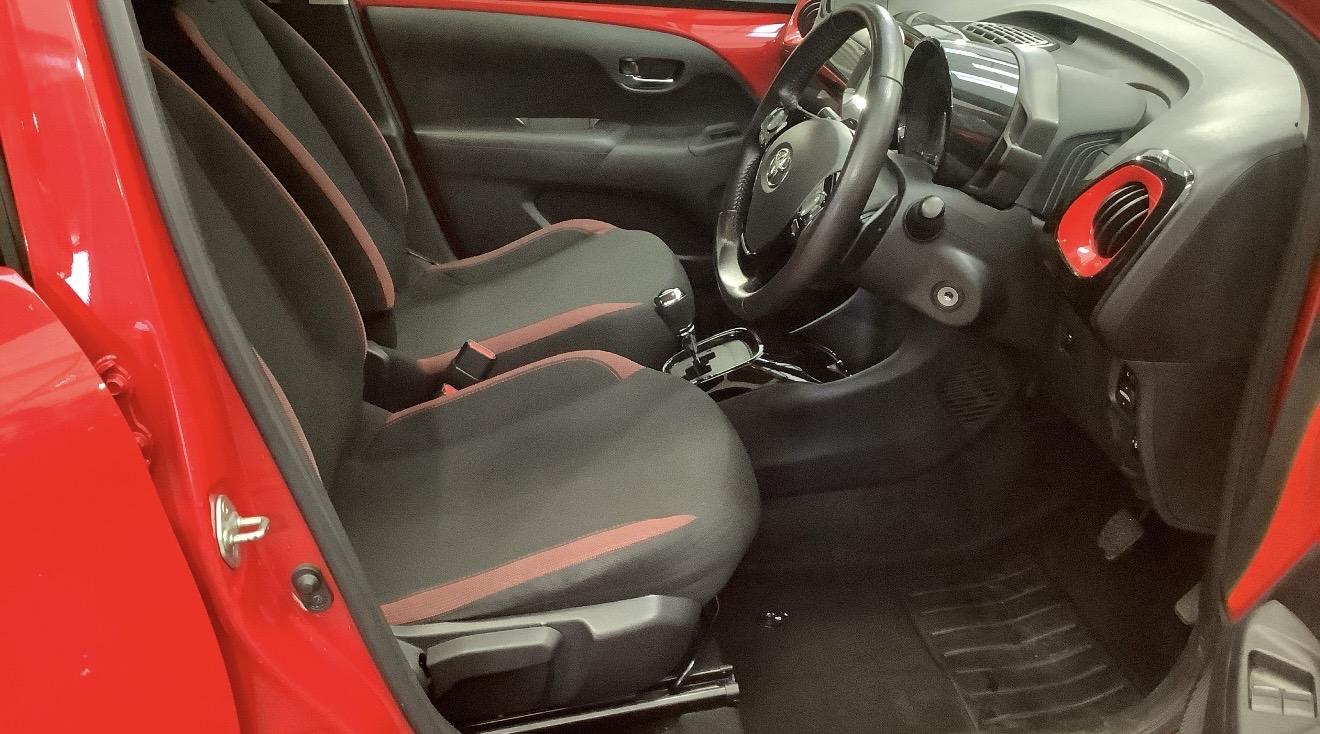 Toyota AYGO 1.0 VVT-i x-cite 4 Red Bi-Tone Hatchback 5dr Petrol x-shift Euro 6 (68 ps)