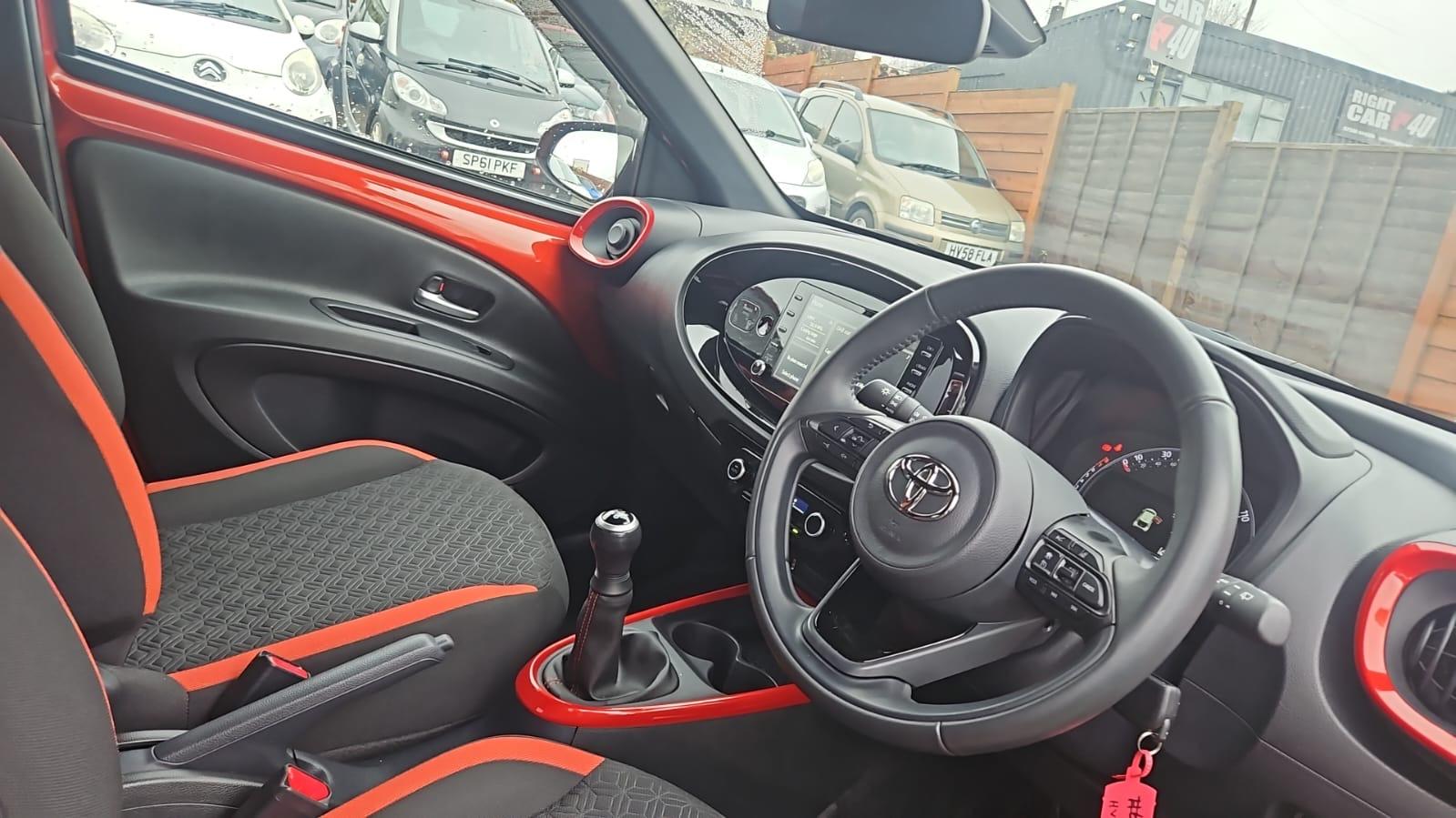 Toyota Aygo X 1.0 VVT-i Edge Hatchback 5dr Petrol Manual Euro 6 (s/s) (72 ps)