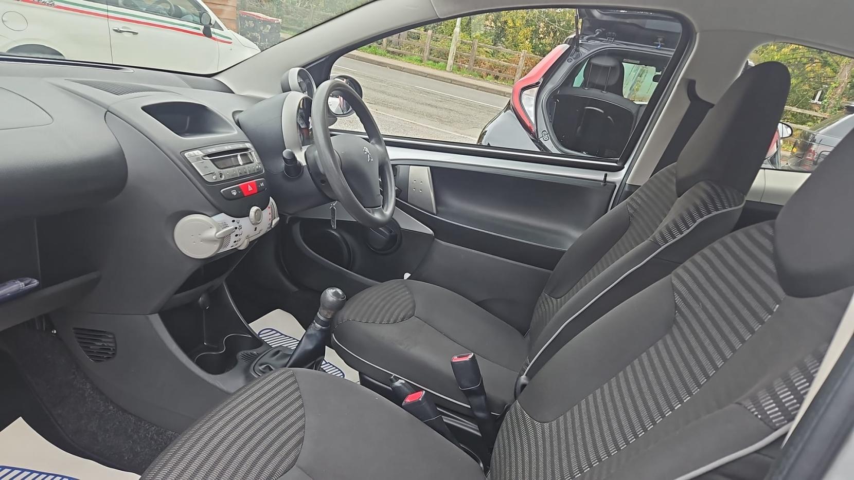 Peugeot 107 1.0 12V Active Hatchback 3dr Petrol Manual Euro 5 (68 ps)