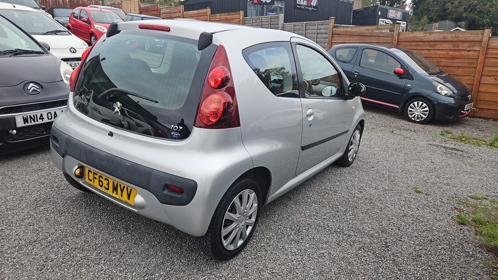 Peugeot 107 1.0 12V Active Hatchback 3dr Petrol Manual Euro 5 (68 ps)