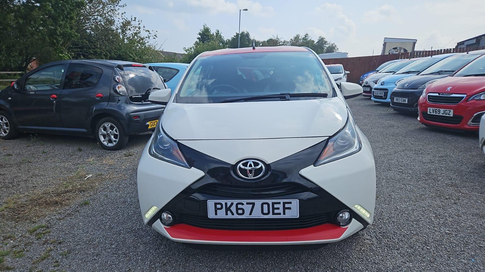 Toyota AYGO 1.0 VVT-i x-press Hatchback 5dr Petrol Manual Euro 6 (68 ps)