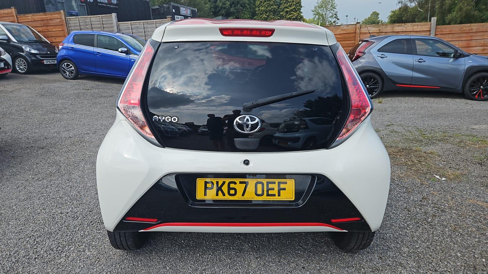 Toyota AYGO 1.0 VVT-i x-press Hatchback 5dr Petrol Manual Euro 6 (68 ps)