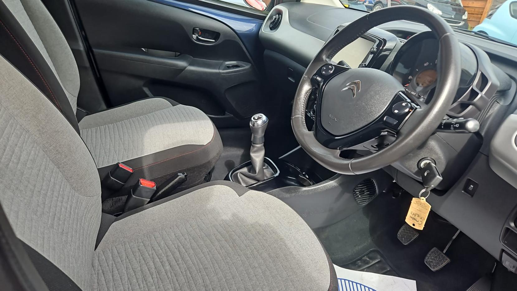 Citroen C1 1.2 PureTech Flair Hatchback 5dr Petrol Manual Euro 6 (82 ps)