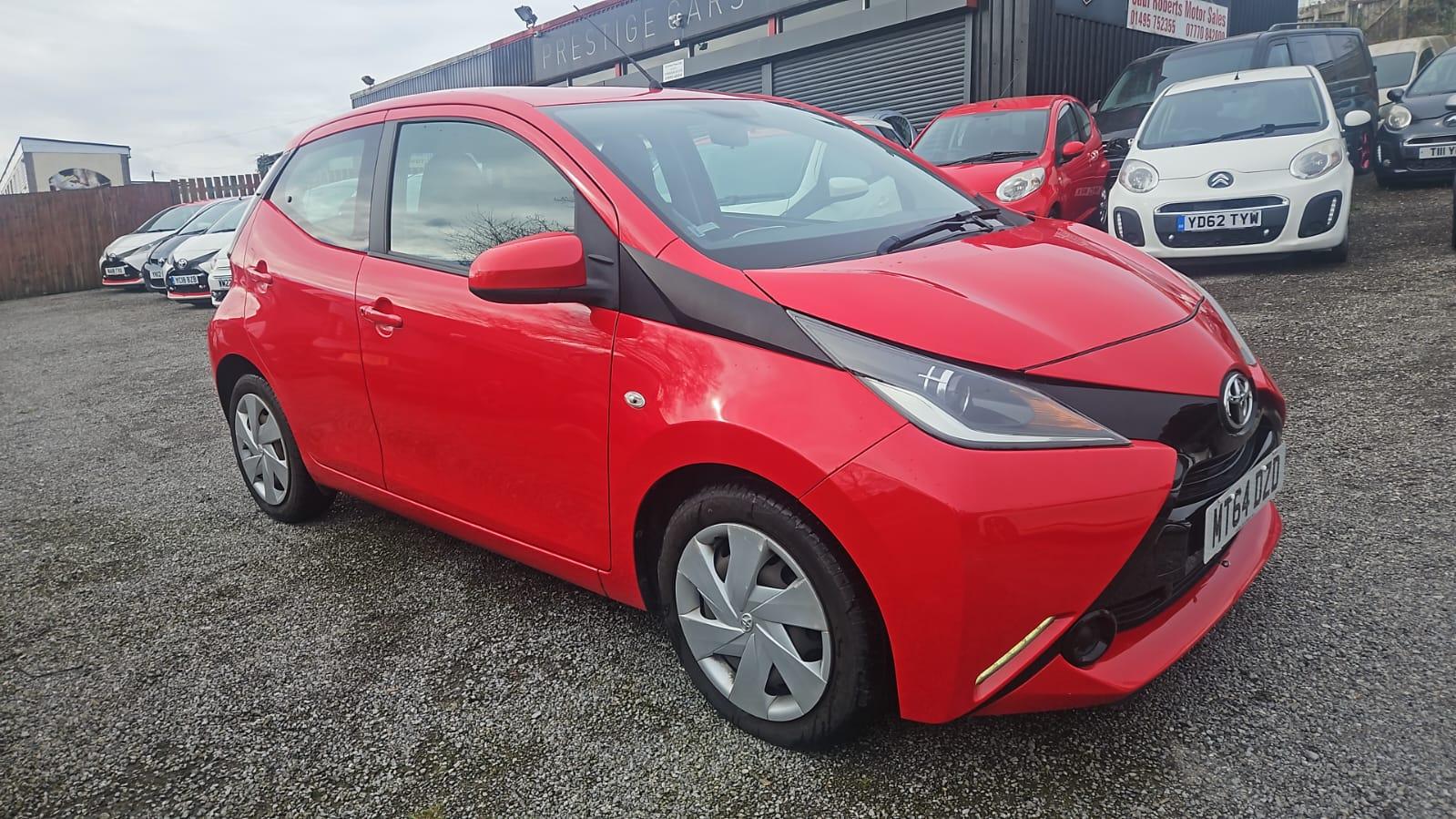Toyota AYGO 1.0 VVT-i x-play Hatchback 5dr Petrol Manual Euro 5 Euro 5 (68 ps)