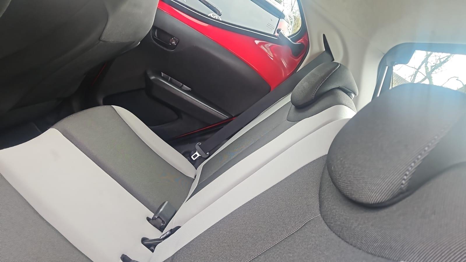 Toyota AYGO 1.0 VVT-i x-play Hatchback 5dr Petrol Manual Euro 5 Euro 5 (68 ps)