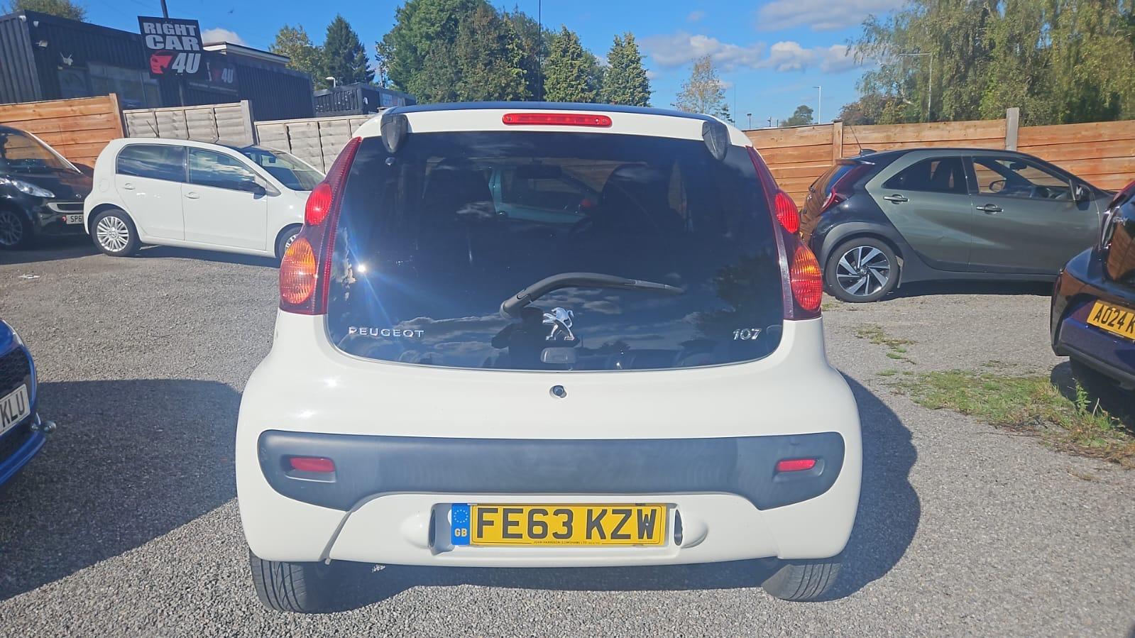Peugeot 107 1.0 12V Envy Hatchback 5dr Petrol Manual Euro 5 (68 ps)
