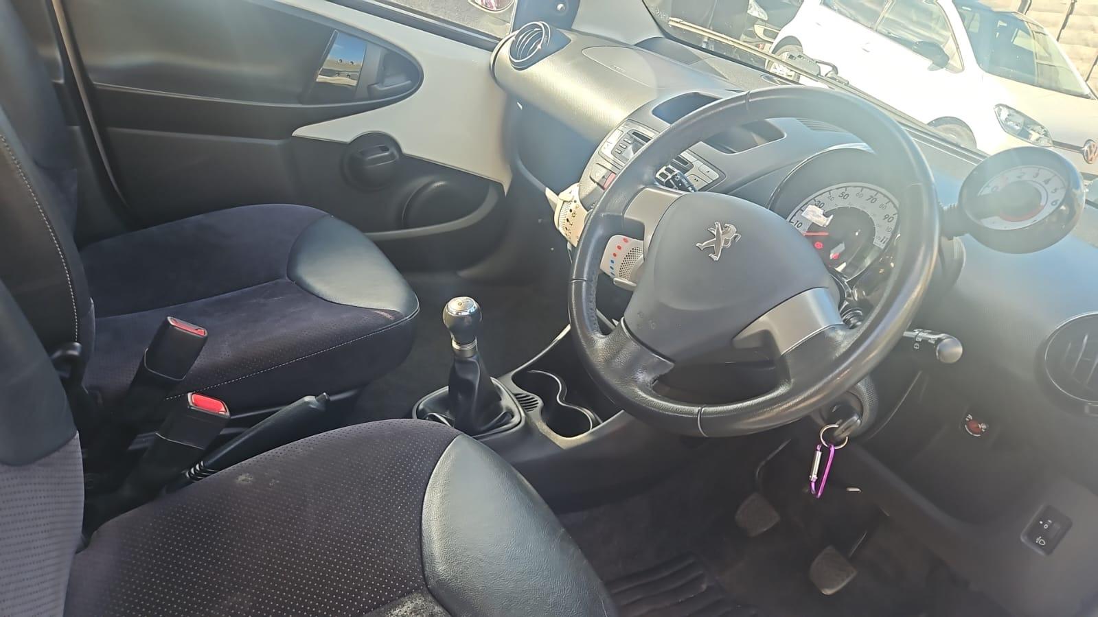 Peugeot 107 1.0 12V Envy Hatchback 5dr Petrol Manual Euro 5 (68 ps)