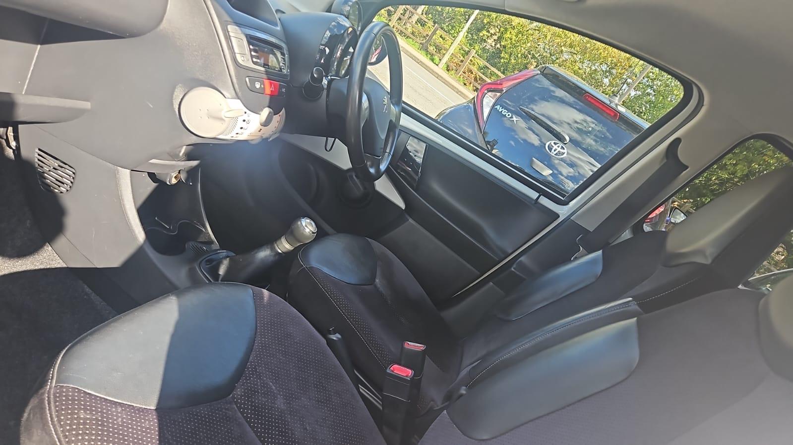 Peugeot 107 1.0 12V Envy Hatchback 5dr Petrol Manual Euro 5 (68 ps)
