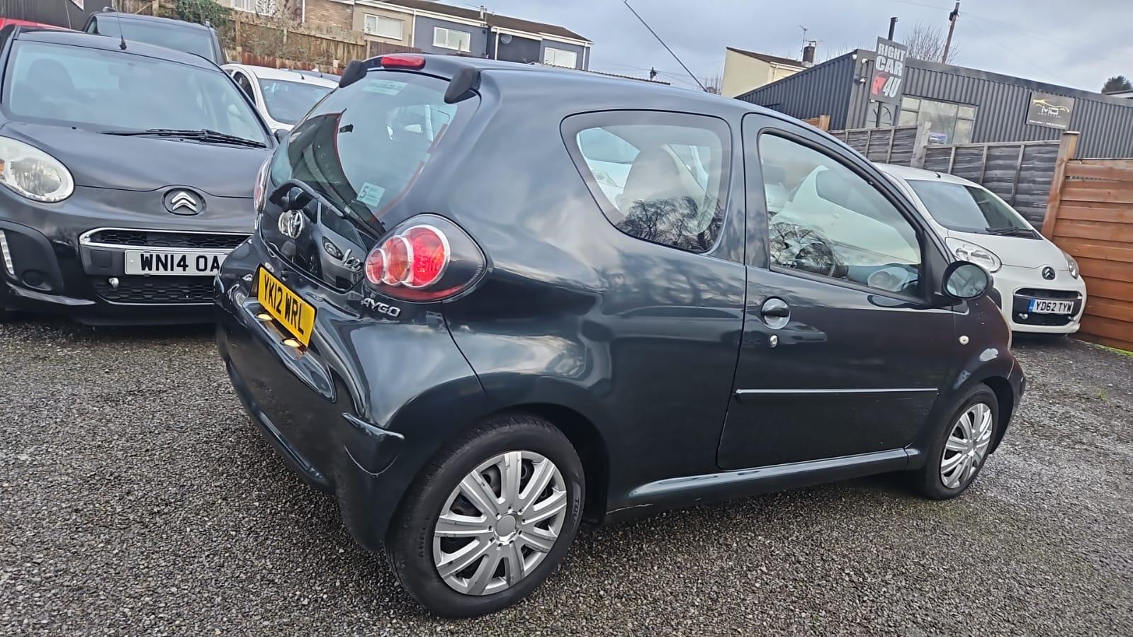 Toyota AYGO 1.0 VVT-i Ice Hatchback 3dr Petrol Manual Euro 5 (67 ps)