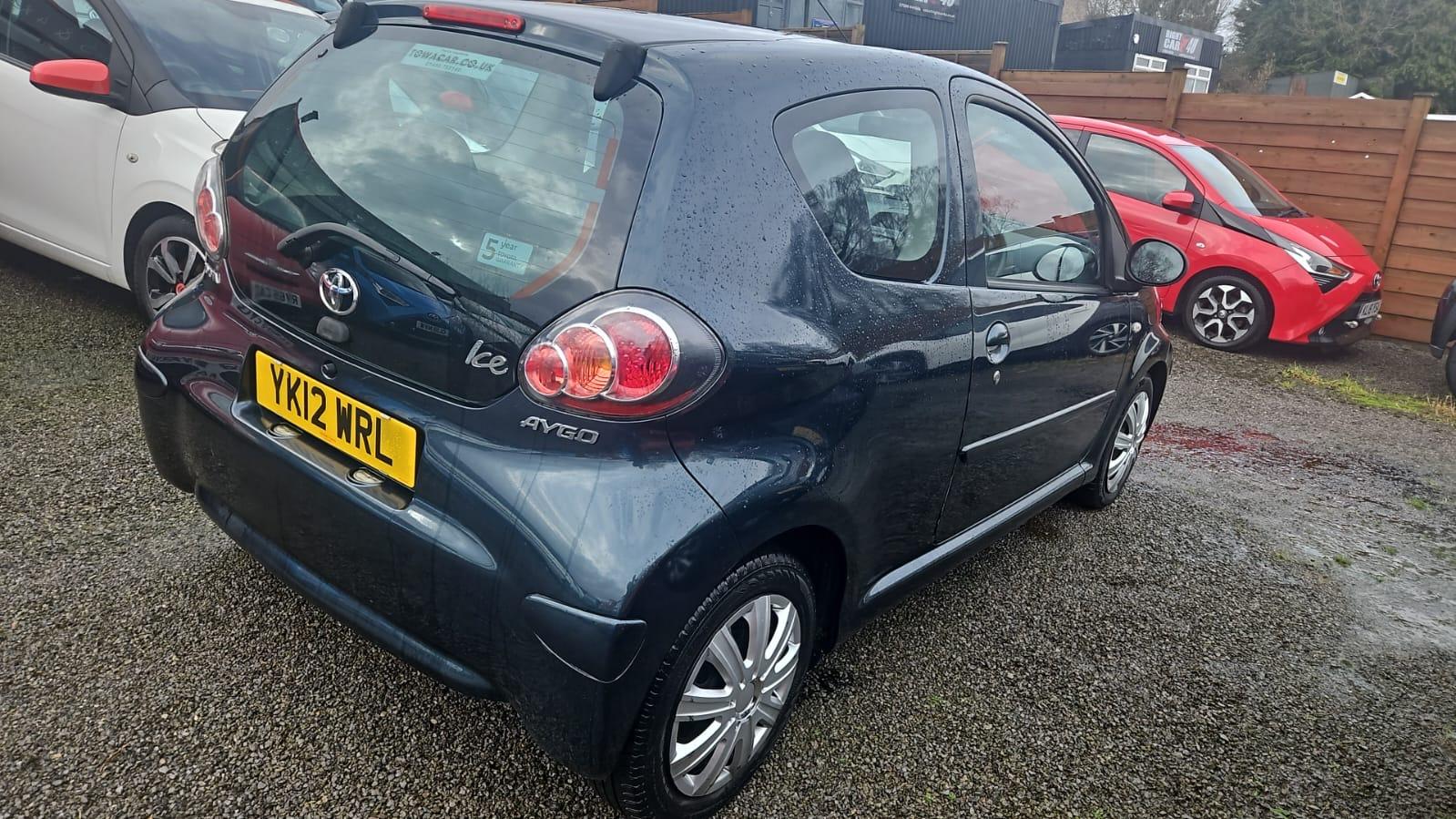 Toyota AYGO 1.0 VVT-i Ice Hatchback 3dr Petrol Manual Euro 5 (67 ps)