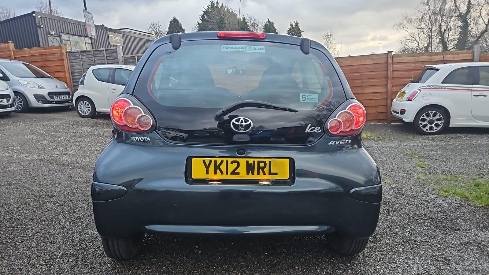 Toyota AYGO 1.0 VVT-i Ice Hatchback 3dr Petrol Manual Euro 5 (67 ps)