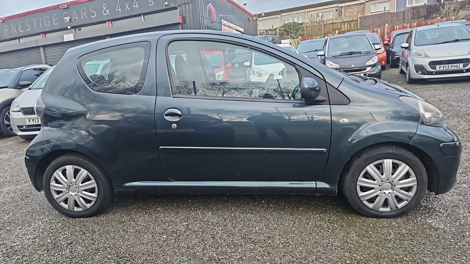 Toyota AYGO 1.0 VVT-i Ice Hatchback 3dr Petrol Manual Euro 5 (67 ps)