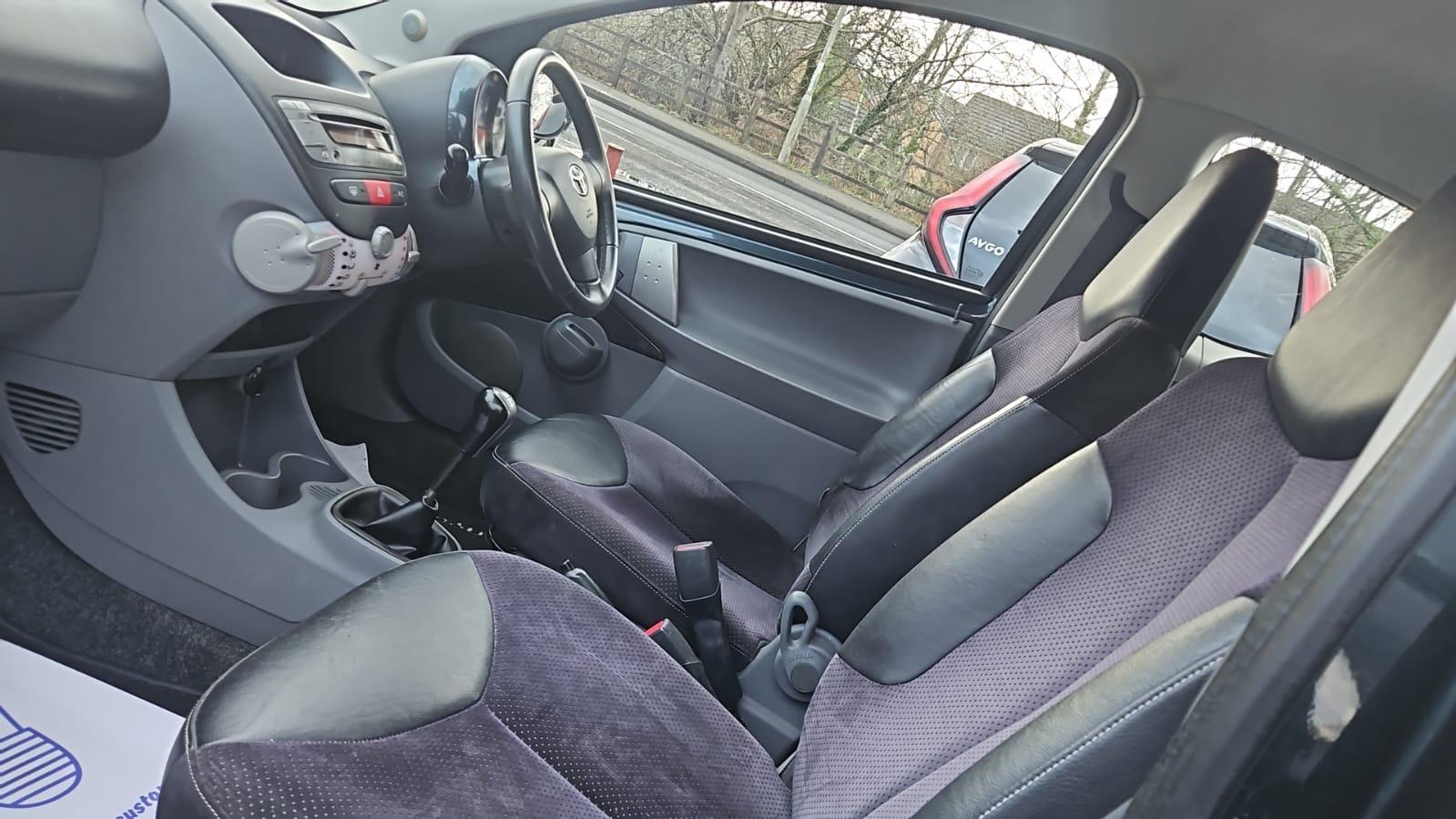 Toyota AYGO 1.0 VVT-i Ice Hatchback 3dr Petrol Manual Euro 5 (67 ps)