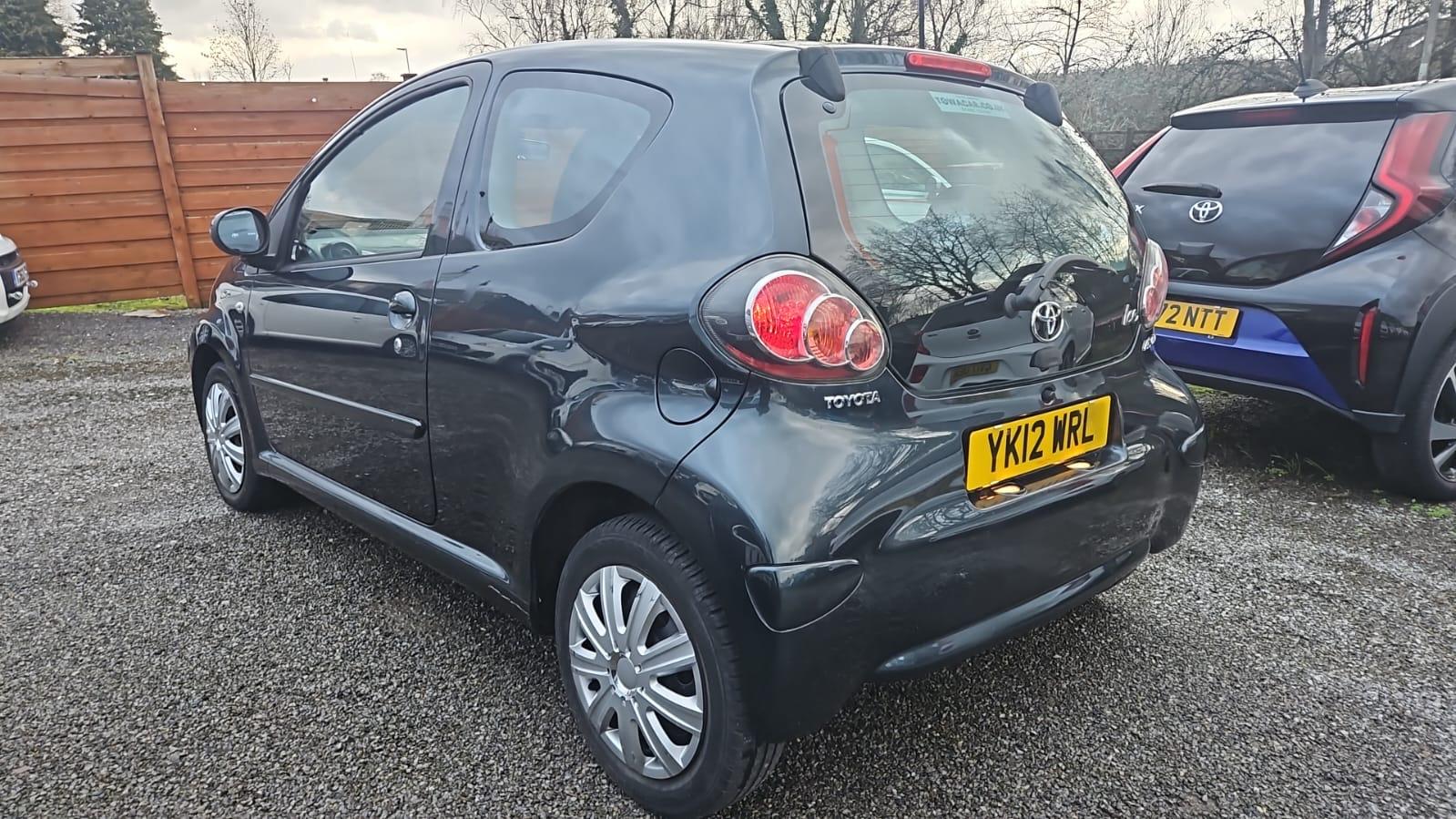 Toyota AYGO 1.0 VVT-i Ice Hatchback 3dr Petrol Manual Euro 5 (67 ps)