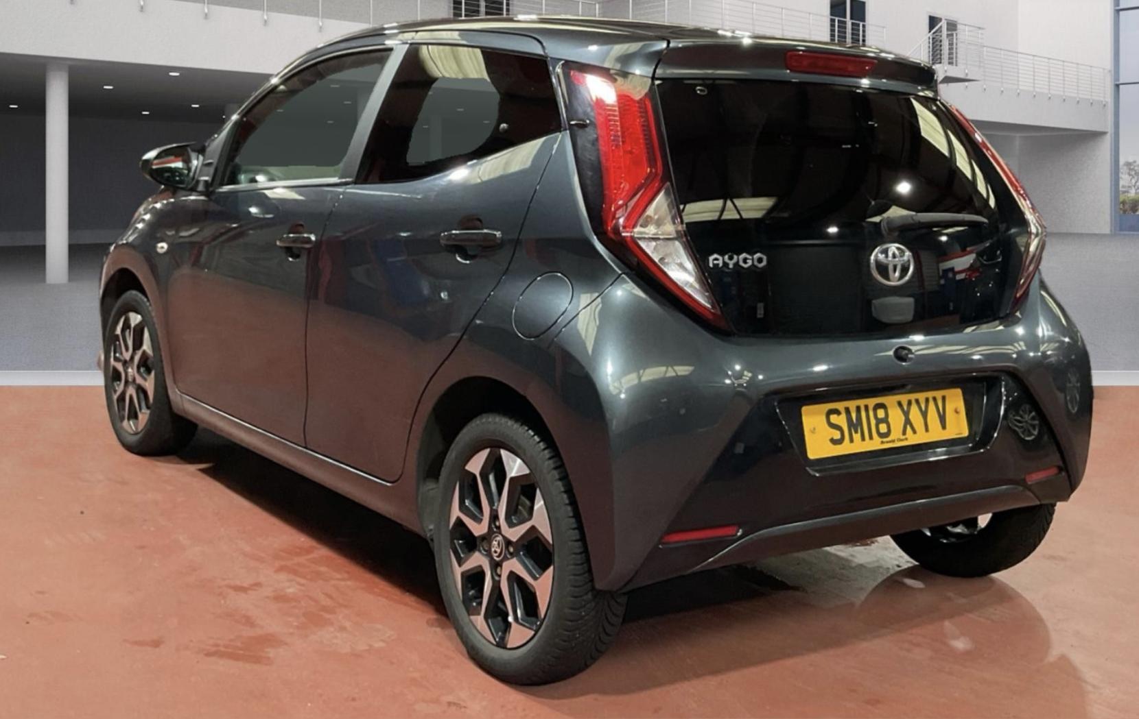 Toyota AYGO 1.0 VVT-i x-plore Hatchback 5dr Petrol x-shift Euro 6 (71 ps)