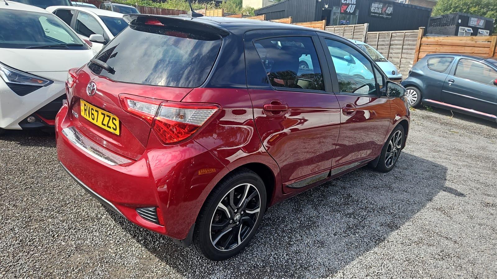 Toyota Yaris 1.5 VVT-i Design Hatchback 5dr Petrol Manual Euro 6 (111 ps)