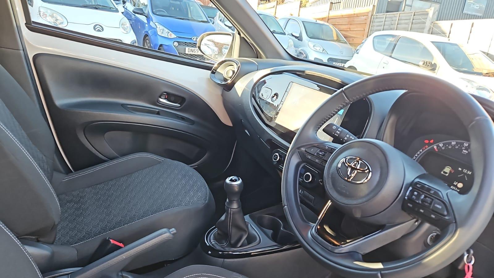 Toyota Aygo X 1.0 VVT-i Edge Hatchback 5dr Petrol Manual Euro 6 (s/s) (72 ps)