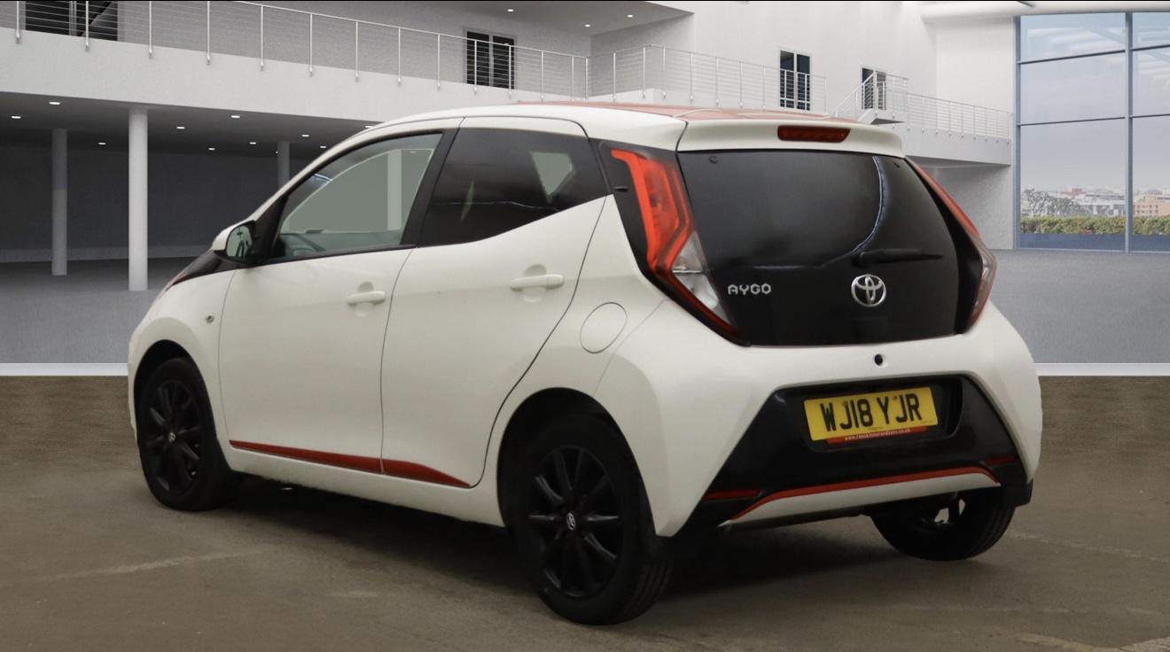Toyota AYGO 1.0 VVT-i x-press Hatchback 5dr Petrol x-shift Euro 6 (68 ps)