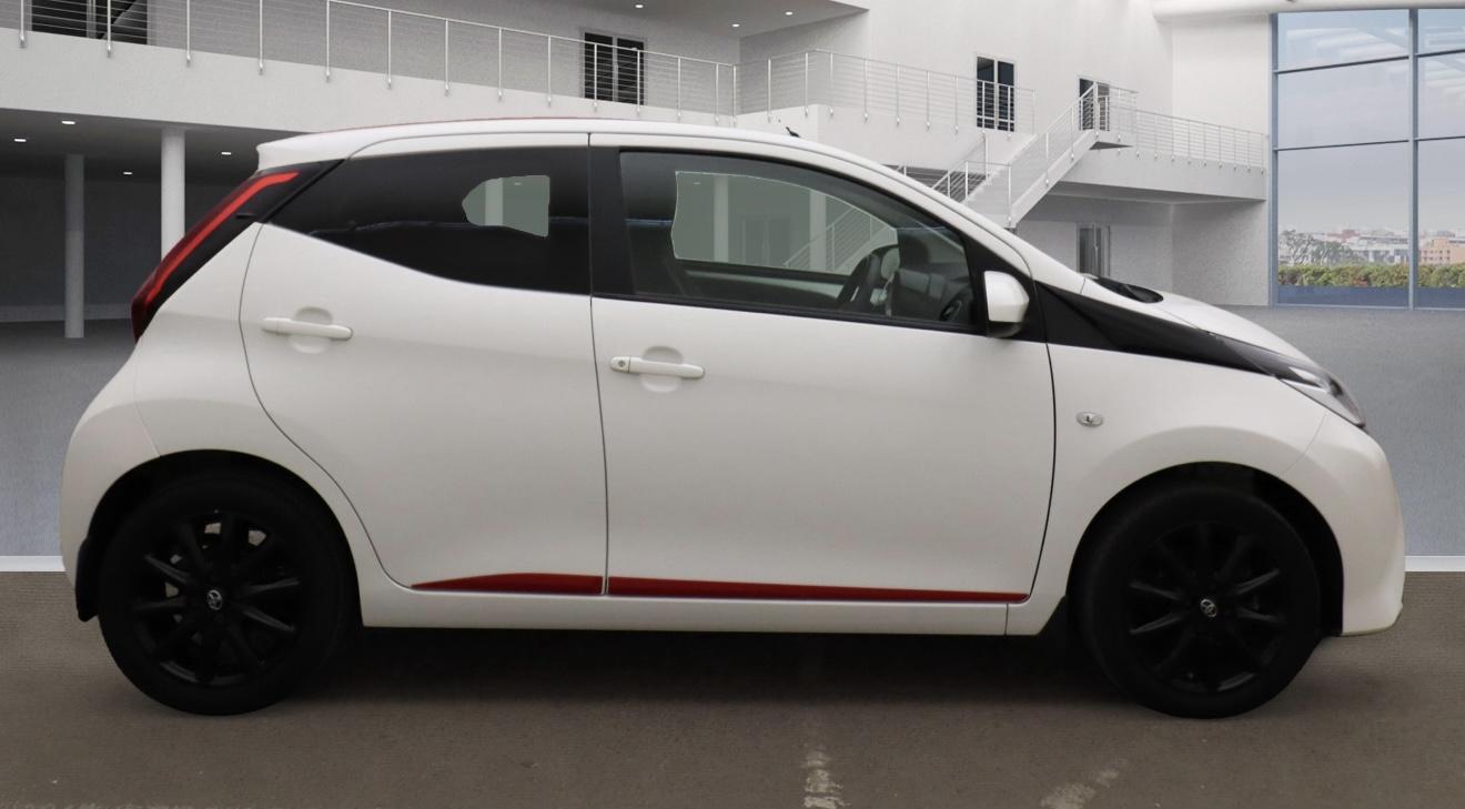 Toyota AYGO 1.0 VVT-i x-press Hatchback 5dr Petrol x-shift Euro 6 (68 ps)