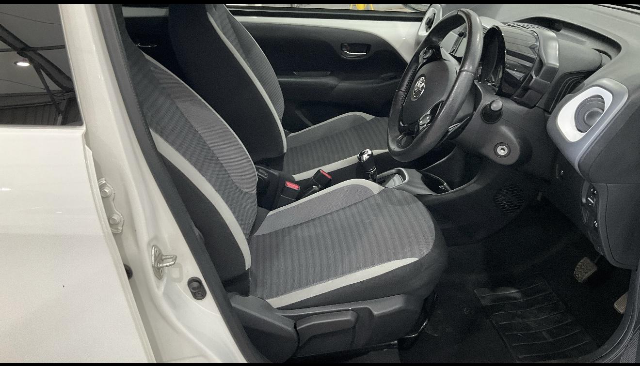 Toyota AYGO 1.0 VVT-i x-press Hatchback 5dr Petrol x-shift Euro 6 (68 ps)