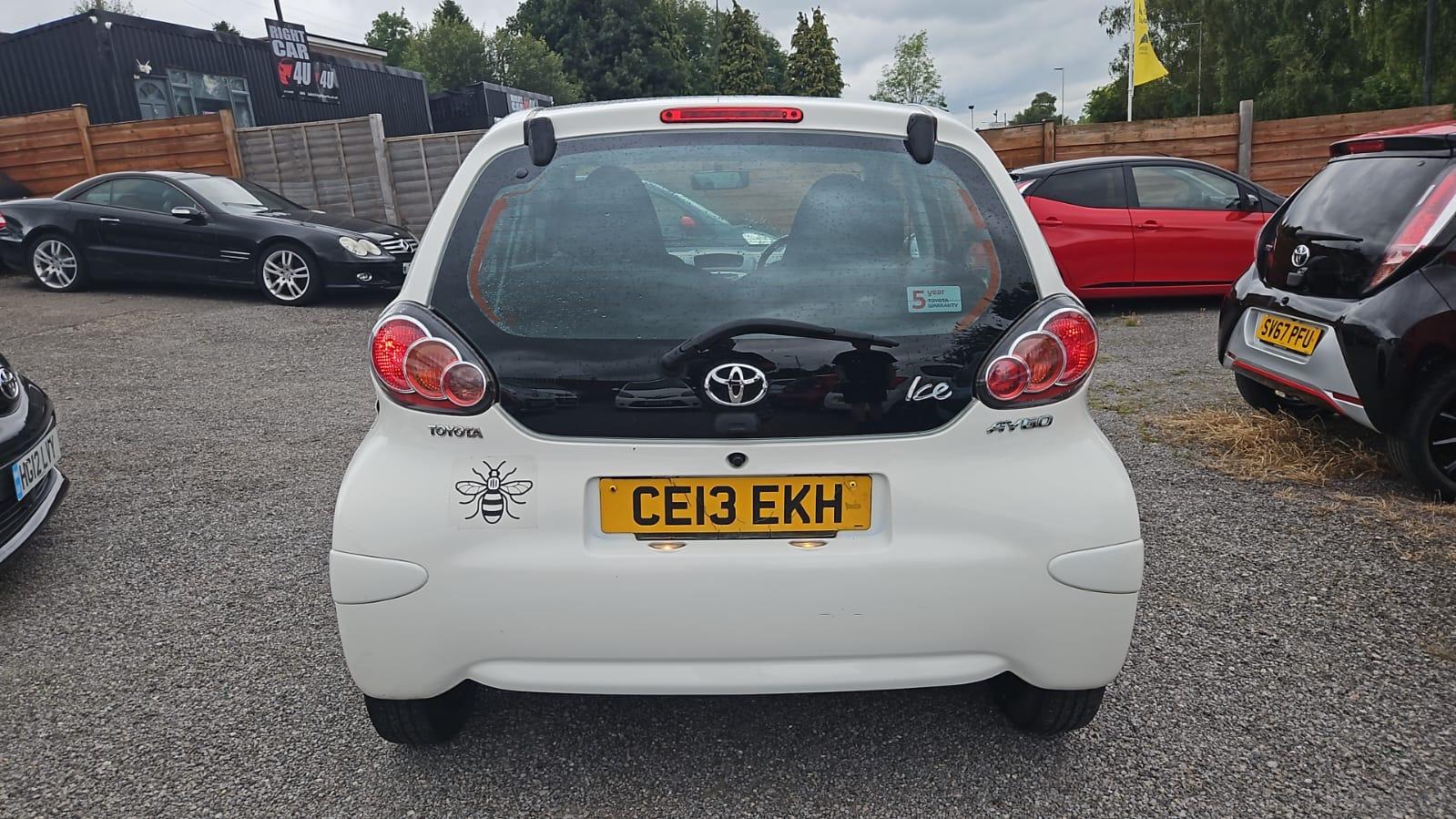 Toyota AYGO 1.0 VVT-i Ice Hatchback 5dr Petrol Manual Euro 5 (67 ps)