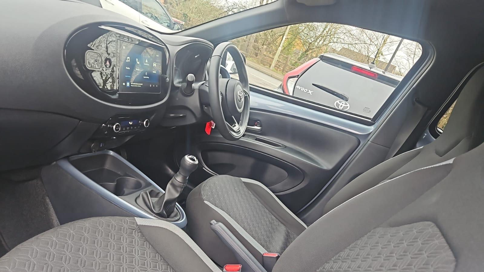 Toyota Aygo X 1.0 VVT-i Edge Hatchback 5dr Petrol Manual Euro 6 (s/s) (72 ps)